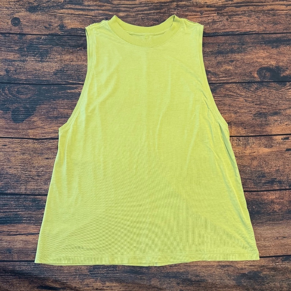 Lululemon Muscle Tank - Picture 6 of 8